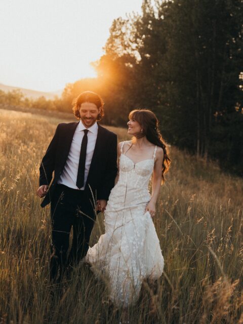 A beautiful Montana wedding @hartranchweddings! I can’t wait to share more!

@kallijoy @themaverick521